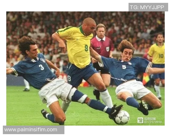 全球足坛十大巨星排名榜单全面解析谁能问鼎绿茵巅峰 全球足坛十大巨星排名榜单全面解析谁能问鼎绿茵巅峰